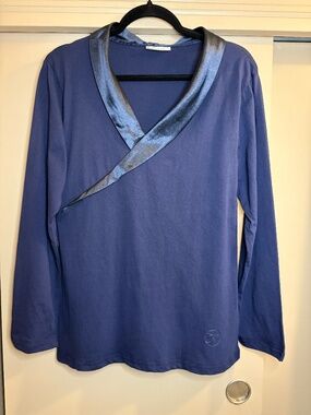 Navy blue long-sleeve cotton jersey top medium